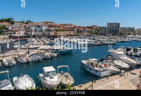 Impression de Sausset-les-Pins, commune balnéaire de Provence dans le sud de la France Banque D'Images
