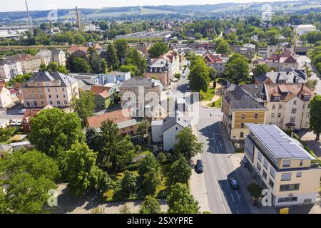 Vue aérienne du carrefour Hauptstrasse, Dresdner Strasse, Bahnhofstrasse, Coswig, Saxe, Allemagne, Europe Banque D'Images