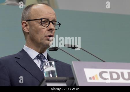 Friedrich Merz (candidat CDU à la chancelière, président fédéral de la CDU et président du groupe parlementaire CDU/CSU) donne une conférence de presse du Banque D'Images