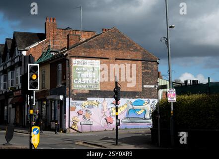Will`s Three Castles cigarettes publicité et art mural, Edwards Street, Erdington, Birmingham, Royaume-Uni Banque D'Images