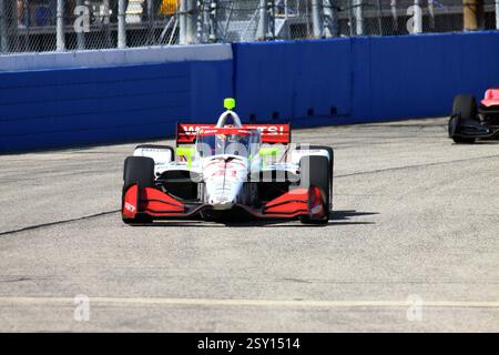 Milwaukee Wisconsin - 1er septembre 2024 : Sting Ray Robb INDYCAR Hy-Vee Milwaukee Mile 250 course 2 Banque D'Images