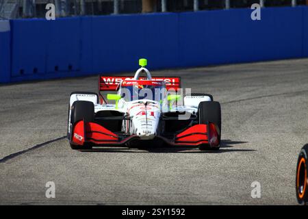 Milwaukee Wisconsin - 1er septembre 2024 : Sting Ray Robb INDYCAR Hy-Vee Milwaukee Mile 250 course 2 Banque D'Images