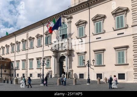 Quirinale, façade Rome, Italie - 19 mai 2016 : Piazza del Quirinale, l'entrée principale du Palais du Quirinal, siège institutionnel et résidence du Président de la République. Rome RM Italie Copyright : xGennaroxLeonardix Banque D'Images