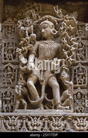 Statue sur les reines bien, Patan, Gujarat, Inde, Asie Banque D'Images