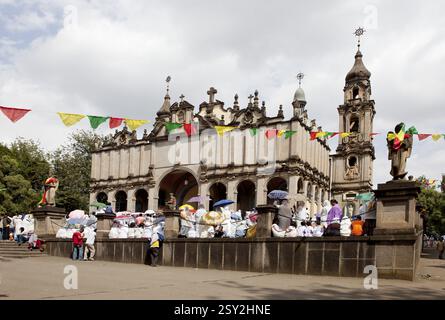 Cathédrale de la Sainte trinité Kidist selassie, addis-abeba, ethiopie Banque D'Images