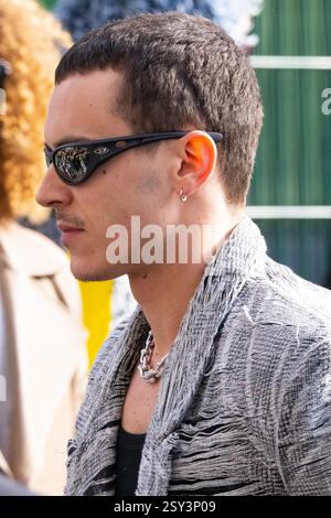 Aron Piper est vu arriver au défilé Diesel pendant la Fashion week de Milan - vêtements pour femmes automne/hiver 2025/2026 le 26 février 2025 à Milan, Banque D'Images