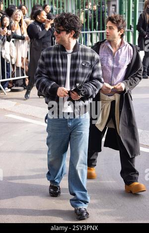 News - Diesel - arrivées - Milan Fashion week - vêtements pour femmes automne/hiver 2025/2026 les invités sont vus au défilé Diesel pendant la Milan Fashion week - vêtements pour femmes automne/hiver 2025/2026 le 26 février 2025 à Milan, Italie. Photo : Cinzia Camela. MILAN Allianz Cloud Italy Copyright : xCinziaxCamelax/xLiveMediax LPN 1753958 Banque D'Images