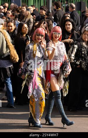 Milan, Italie. 26 février 2025. Amiaya sont vus au défilé Diesel pendant la Milan Fashion week - Womenswear automne / hiver 2025/2026 le 26 février 2025 à Milan, Italie. © photo : Cinzia Camela. Crédit : Agence photo indépendante/Alamy Live News Banque D'Images