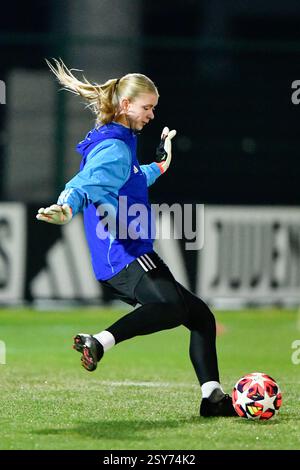 Biella, Italie. 18 décembre 2024. Italie, Biella, 18 décembre 2024 : échauffement lors du match de football de l'UEFA Womens Champions League entre la Juventus et Valerenga à Pozzo - Lamarmora à Biella, Italie. (Tommaso Fimiano/SPP) crédit : SPP Sport Press photo. /Alamy Live News Banque D'Images