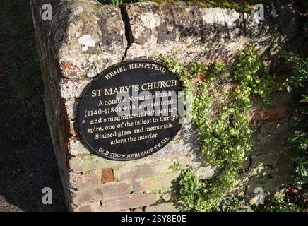 Médiévale ère normande église St Marys Hemel Hempstead Hertfordshire Angleterre Royaume-Uni qui a la plus haute flèche en Europe du XIVe siècle 14ème siècle Banque D'Images