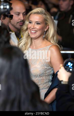 Millie Bobby Brown BEI der Premiere des Netflix-films Estado elÃ ctrico / The Electric State im Cine Callao. Madrid, 27.02.2025 *** Millie Bobby Brown à la première du film Netflix Estado elíctrico The Electric State au Cine Callao Madrid, 27 02 2025 Foto:xDyDxFotografosx/xFuturexImagex State 5212 Banque D'Images