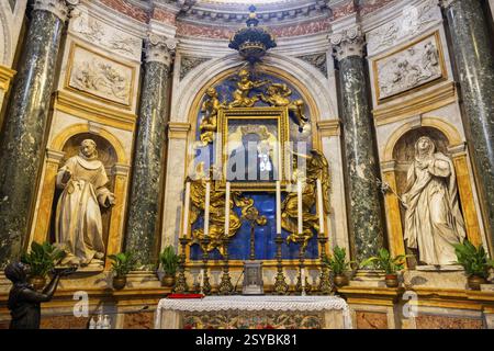 Intérieur de décoration colorée en marbre, Cathédrale de Sienne ou Cattedrale di Santa Maria Assunta, Sienne, Toscane, Italie, Europe Banque D'Images