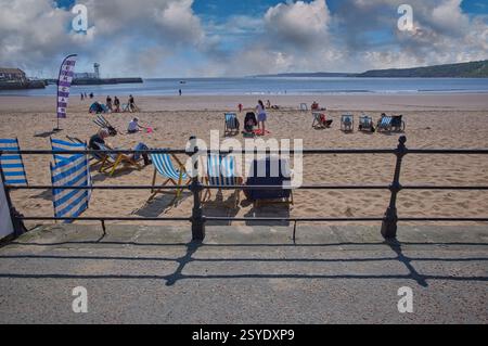 Photos couleur de la plage du front de mer de Scarborough South Bay Banque D'Images