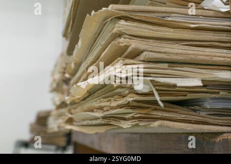 Les fichiers de l'ancien dossier s'empilent dans un ordre désordonné. Banque D'Images