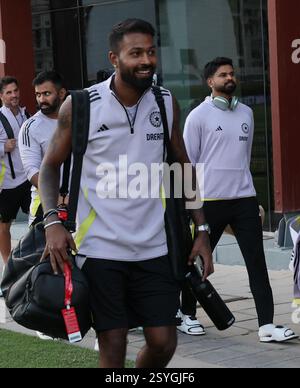 Dubaï, Émirats arabes Unis. 1er mars 2025. Cricket : ICC Champions Trophy 2025 : Dubaï . INDE vs Nouvelle-Zélande . Joueurs indiens en pratique à l'Académie ICC. En action : Hardik Pandya (crédit image : © Seshadri Sukumar/ZUMA Press Wire) USAGE ÉDITORIAL SEULEMENT! Non destiné à UN USAGE commercial ! Banque D'Images