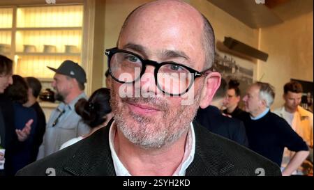 Los Angeles, États-Unis. 01 mars 2025. Réalisateur Edward Berger, réalisateur du thriller du Vatican 'Conclave'. Son film a été nominé pour huit Oscars. Crédit : Barbara Munker/dpa/Alamy Live News Banque D'Images