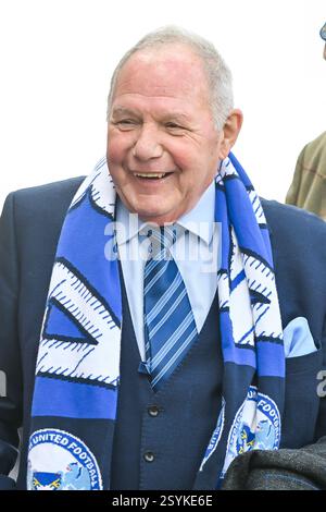 Peterborough le samedi 1er mars 2025. Barry Fry Directeur du football pour Peterborough lors du match de Sky Bet League 1 entre Peterborough et Shrewsbury Town à London Road, Peterborough le samedi 1er mars 2025. (Photo : Kevin Hodgson | mi News) crédit : MI News & Sport /Alamy Live News Banque D'Images