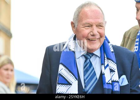 Peterborough le samedi 1er mars 2025. Barry Fry Directeur du football pour Peterborough lors du match de Sky Bet League 1 entre Peterborough et Shrewsbury Town à London Road, Peterborough le samedi 1er mars 2025. (Photo : Kevin Hodgson | mi News) crédit : MI News & Sport /Alamy Live News Banque D'Images