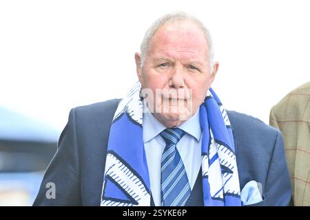 Peterborough le samedi 1er mars 2025. Barry Fry Directeur du football pour Peterborough avant le match de Sky Bet League 1 entre Peterborough et Shrewsbury Town à London Road, Peterborough le samedi 1er mars 2025. (Photo : Kevin Hodgson | mi News) crédit : MI News & Sport /Alamy Live News Banque D'Images