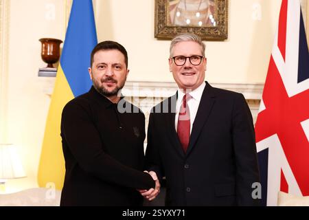 Londres, Royaume-Uni. 01 mars 2025. Le premier ministre britannique Keir Starmer accueille le président ukrainien Volodymyr Zelenskyy pour une réunion bilatérale au 10 Downing Street à Londres le samedi 1er mars 2025. Photo de Simon Dawson/No 10 Downing Street/UPI crédit : UPI/Alamy Live News Banque D'Images
