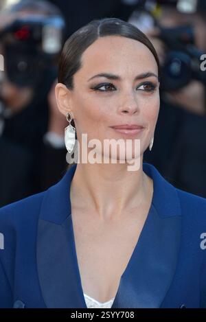 Berenice Bejo pleure. Première du film 'le passe' au 66e Festival de Cannes, Cannes, France, 17 mai 2013..portrait headshot larmes maquillage boucles d'oreilles bleu cheveux queue de cheval .Cap/PL.©Phil Loftus/Capital Pictures Banque D'Images