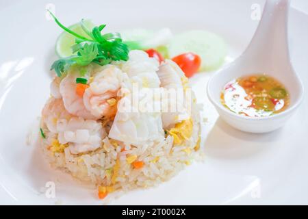 Des plats thaïlandais appelé Kao Pad, riz sauté de fruits de mer, la nourriture chinoise, la nourriture japonaise Banque D'Images