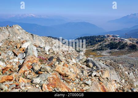 Roundhouse Lodge au sommet de Whistler Gondola et Peak 2 Peak Gondola sur le mont Whistler Banque D'Images