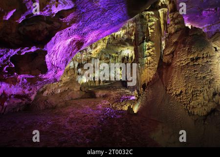 Prométhée (Kumistavi) grotte près de Kutaisi et Tskaltubo. Imereti région. La Géorgie Banque D'Images