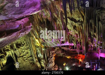 Prométhée (Kumistavi) grotte près de Kutaisi et Tskaltubo. Imereti région. La Géorgie Banque D'Images