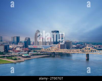 Vue aérienne de la ville de Louisville, Kentucky sur la rivière Ohio Banque D'Images