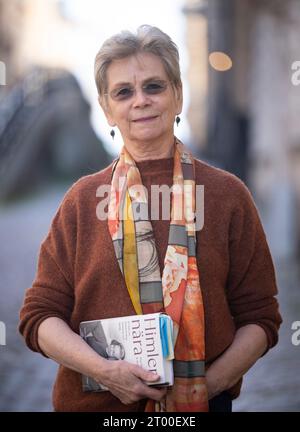 Stockholm, Suède. 21 septembre 2023. LO Dagerman, fille de l'écrivain suédois Stig Dagerman et de l'actrice Anita Björk, photographiée à Stockholm, en Suède, le 21 septembre 2023, a écrit un livre sur ses parents.photo : Fredrik Sandberg/TT/code 10080 crédit : TT News Agency/Alamy Live News Banque D'Images