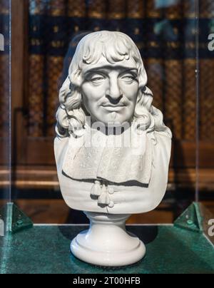 Buste du philisopher français René Descartes du 17e siècle au Musée de la Révolution française de Vizille, France. Banque D'Images