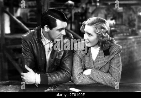 Seuls les anges ont des ailes Année : 1939 USA Réalisation : Howard Hawks Cary Grant, Jean Arthur Banque D'Images