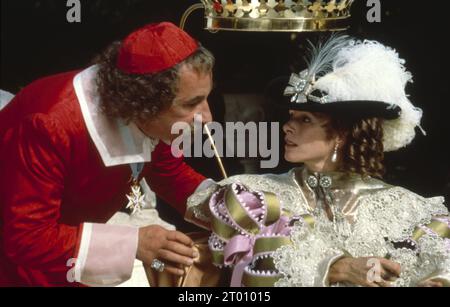 Le retour des Mousquetaires année : 1989 Royaume-Uni réalisateur : Richard Lester Philippe Noiret, Géraldine Chaplin Banque D'Images