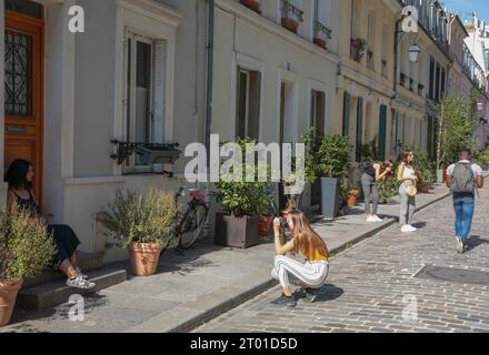 RUE CREMIEUX , UNE OBSESSION DES RÉSEAUX SOCIAUX À PARIS Banque D'Images