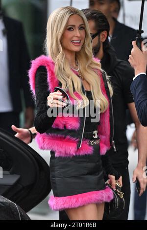Paris, France. 03 octobre 2023. Paris Hilton présent au salon Chanel SS 24 lors de la Fashion week de Paris le 3 octobre 2023 à Paris, France. Photo Julien Reynaud/APS-Medias/ABACAPRESS.COM crédit : Abaca Press/Alamy Live News Banque D'Images