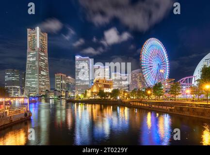 Baie de Yokohama après le coucher du soleil, Kanagawa, Japon Banque D'Images