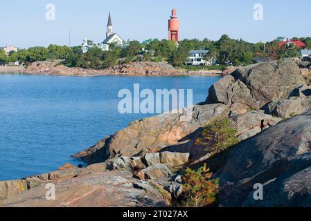 Sur les rochers de la péninsule de Hanko. Finlande Banque D'Images