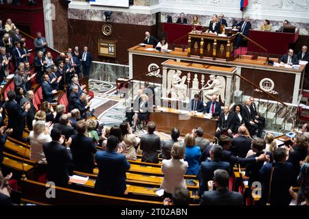 Paris, France. 03 octobre 2023. Vue d'ensemble de l'hémicycle lors d'une séance de questions au gouvernement à l'Assemblée nationale française à Paris le 3 octobre 2023. Photo de Raphael Lafargue/ABACAPRESS.COM crédit : Abaca Press/Alamy Live News Banque D'Images