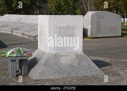 Potocari, Bosnie-Herzégovine - 2 octobre 2023 : Srebrenica - Potocari Memorial Center. C'est le plus grand génocide en Europe depuis la Seconde Guerre mondiale Banque D'Images