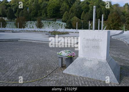 Potocari, Bosnie-Herzégovine - 2 octobre 2023 : Srebrenica - Potocari Memorial Center. C'est le plus grand génocide en Europe depuis la Seconde Guerre mondiale Banque D'Images