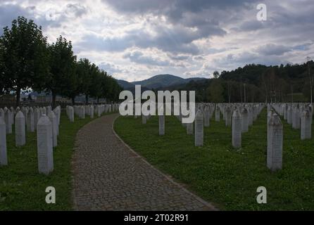 Potocari, Bosnie-Herzégovine - 2 octobre 2023 : Srebrenica - Potocari Memorial Center. C'est le plus grand génocide en Europe depuis la Seconde Guerre mondiale Banque D'Images