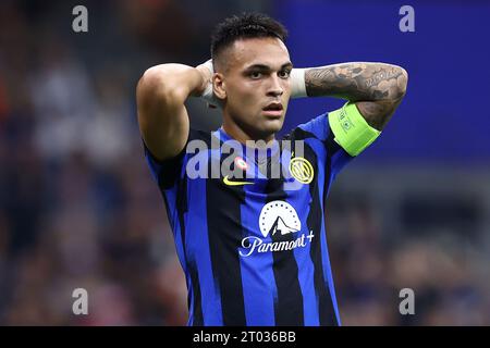 Milan, Italie. 03 octobre 2023. Lautaro Martinez du FC Internazionale fait des gestes lors du match de l'UEFA Champions League Group F entre FC Internazionale et SL Benfica au Stadio Giuseppe Meazza le 3 octobre 2023 à Milan, Italie . Crédit : Marco Canoniero/Alamy Live News Banque D'Images