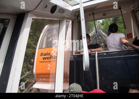 Salzbergbahn (Hallstatt Salt Mine Cablecar) à Hallstatt, haute-Autriche, Autriche, est appelé l'une des plus belles et la plus Instagrammable ville Banque D'Images