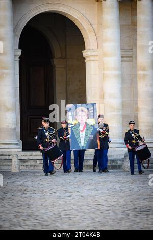 Paris, France. 03 octobre 2023. Ambiance lors d'un hommage national à la défunte historienne française et secrétaire perpétuelle de l'Académie française Hélène Carrere d'Encausse à l'Hôtel des Invalides à Paris, France le 3 octobre 2023. Photo Eric Tschaen/Pool/ABACAPRESS.COM crédit : Abaca Press/Alamy Live News Banque D'Images