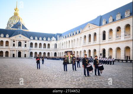 Paris, France. 03 octobre 2023. Ambiance lors d'un hommage national à la défunte historienne française et secrétaire perpétuelle de l'Académie française Hélène Carrere d'Encausse à l'Hôtel des Invalides à Paris, France le 3 octobre 2023. Photo Eric Tschaen/Pool/ABACAPRESS.COM crédit : Abaca Press/Alamy Live News Banque D'Images