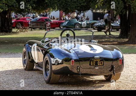 1962 Shelby Cobra CSX2001, lauréat du Prix Prince Michael of Kent, Concours of Elegance 2023, Hampton court Palace, Londres, Royaume-Uni Banque D'Images