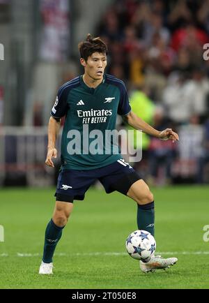 Lens, France. 3 octobre 2023. Takehiro Tomiyasu d'Arsenal lors du match de l'UEFA Champions League à l'Estadio Bollaert Delelis, Lens. Le crédit photo devrait se lire : David Klein/Sportimage crédit : Sportimage Ltd/Alamy Live News Banque D'Images