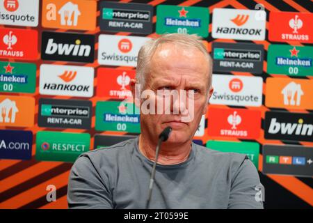 Freiburg, Deutschland. 04 octobre 2023. Entraîneur Christian Streich (SC Freiburg) BEI der Pressekonferenz, PK vor Fussball-Europa-League - 2. Spieltag, SC Freiburg - West Ham United crédit : dpa/Alamy Live News Banque D'Images