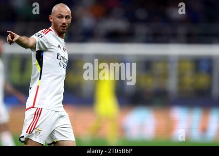 Milan, Italie. 03 octobre 2023. Fredrik Aursnes de SL Benfica fait des gestes lors du match de football de l'UEFA Champions League entre FC Internazionale et SL Benfica au Stadio Giuseppe Meazza le 3 2023 octobre à Milan, Italie . Crédit : Marco Canoniero/Alamy Live News Banque D'Images